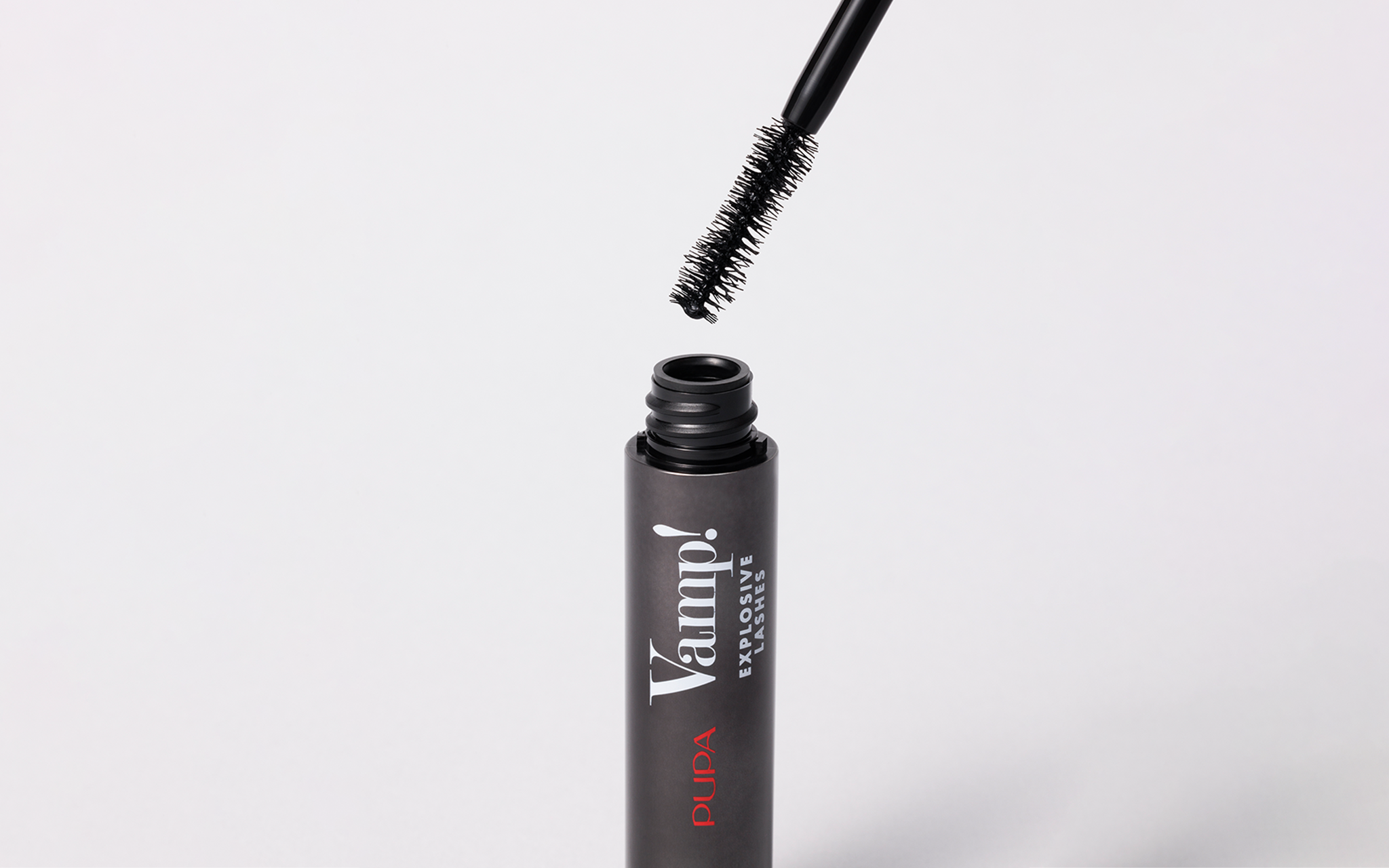Vamp! Explosive Lashes Mascara - PUPA Milano